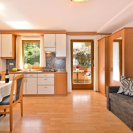 Alpenchalet Niederkofler Ahrntal Rum bild