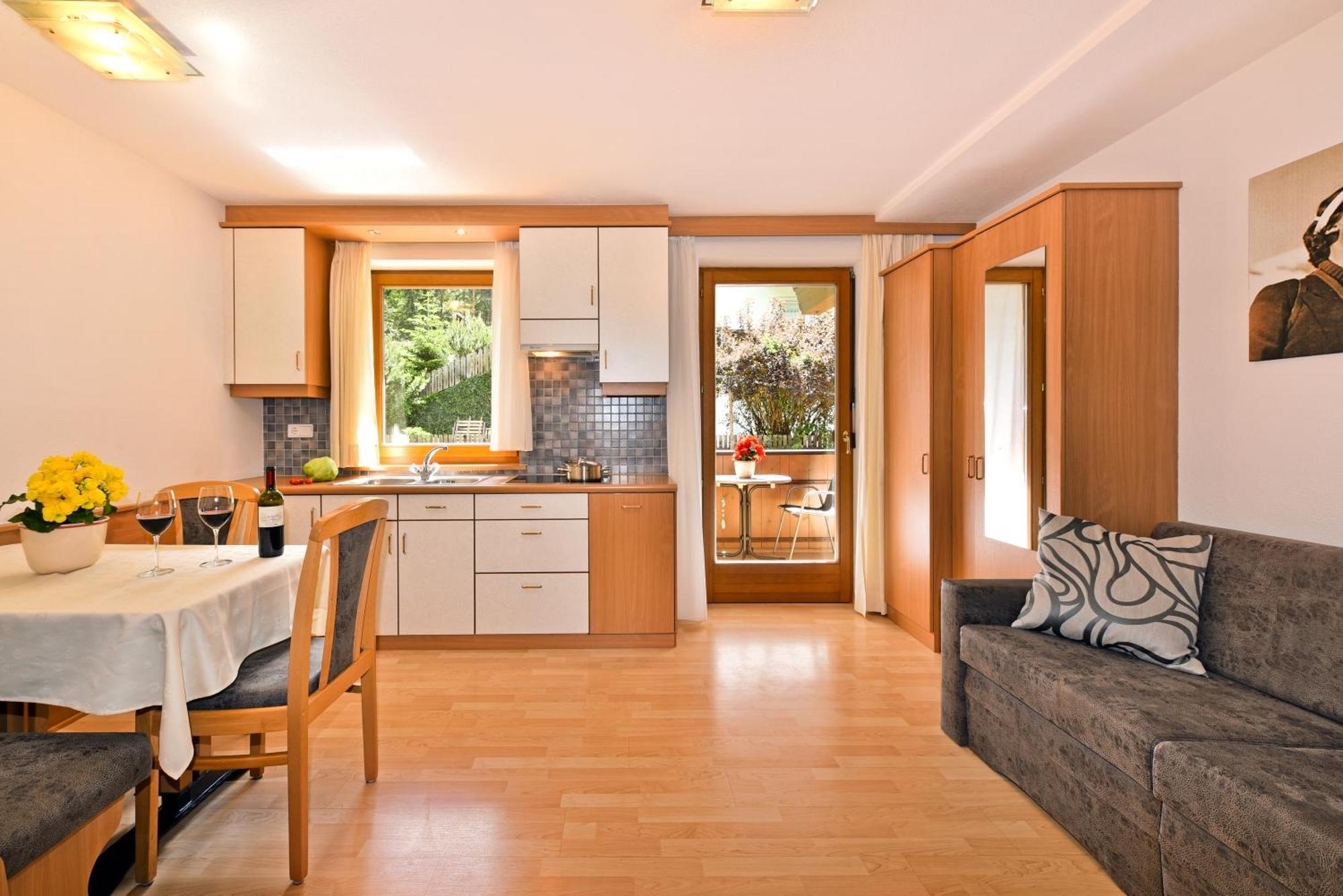 Alpenchalet Niederkofler Ahrntal Rum bild